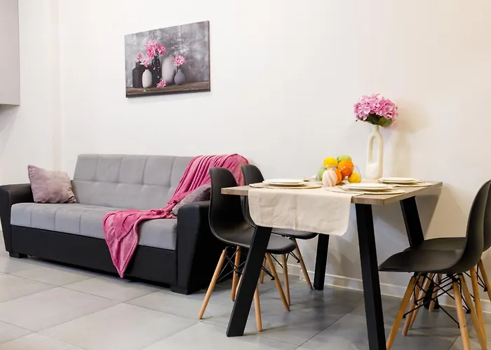 ➤ Stay Inn ✦ On Saryan Str. 26/3