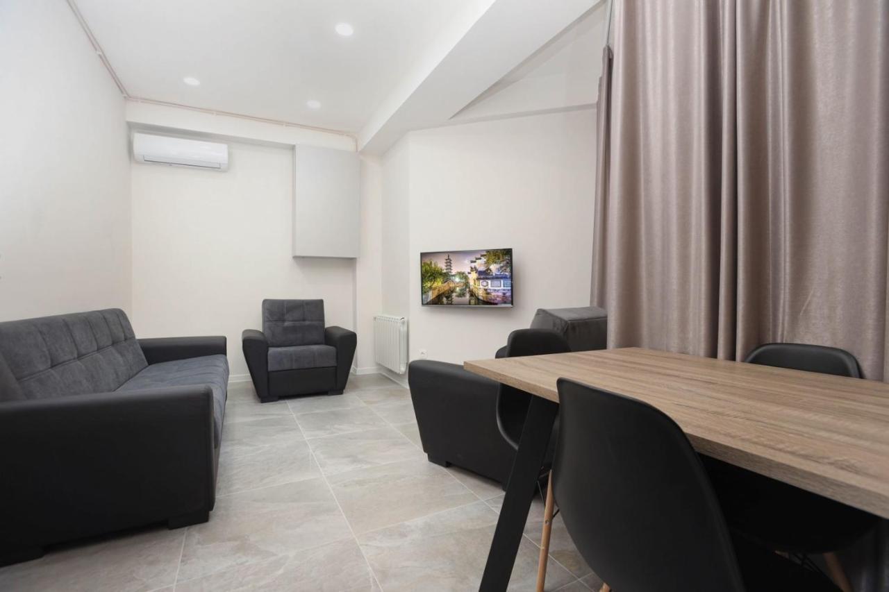 ➤ ✦ On Saryan Str. 26/3 Apartamento