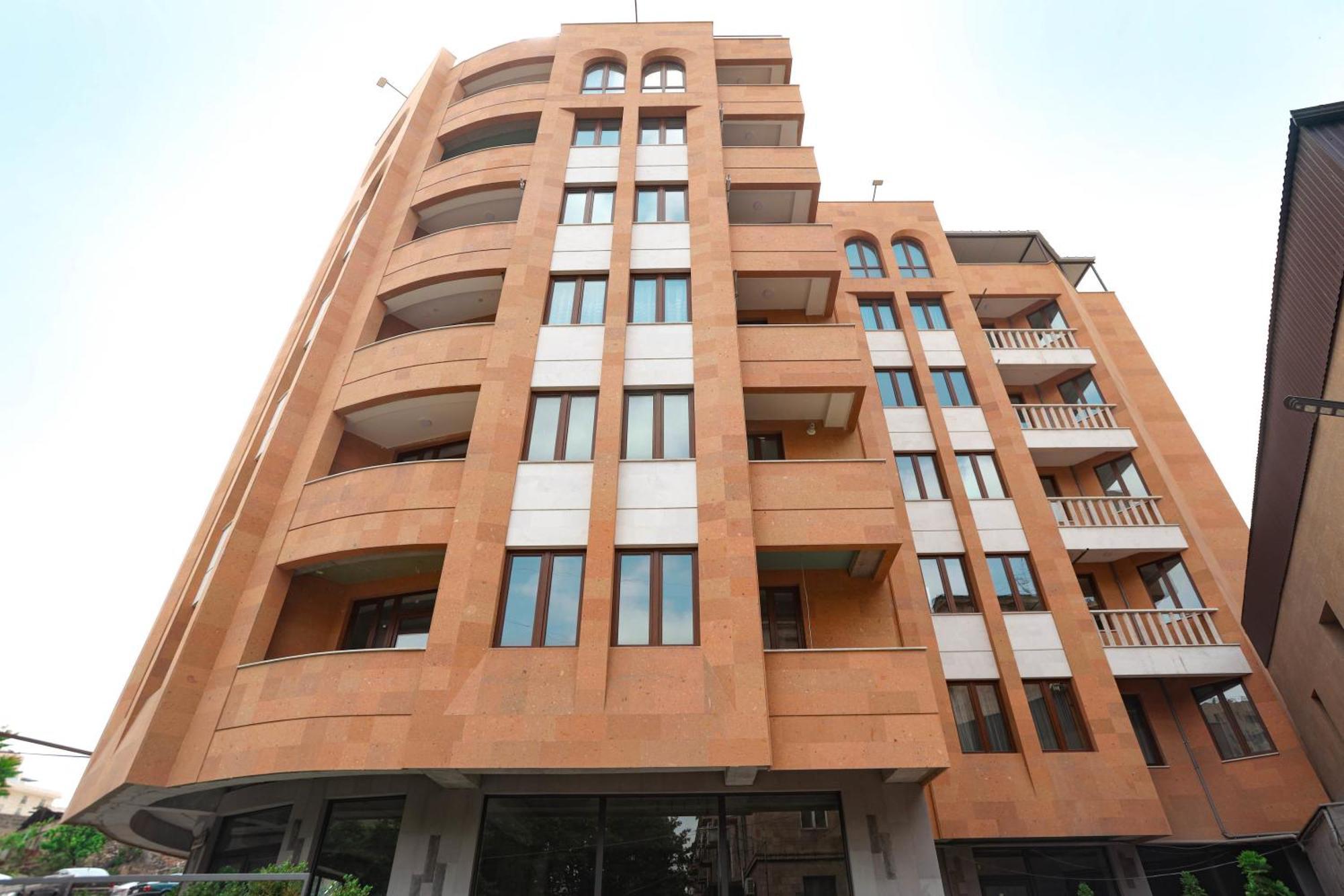 ➤ ✦ On Saryan Str. 26/3 Apartamento Ereván